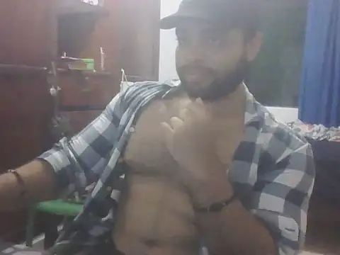 Show modela Bearmachin na web-kameri