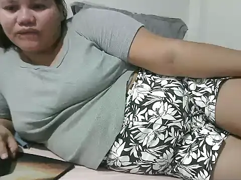 Singlemom_Anne Live XXX Chat
