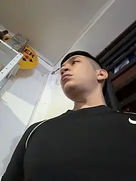 OliverWest04 Chat XXX live