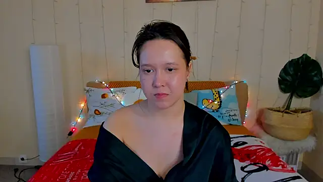 Mira_Karter Adlı Modelin Canlı XXX Sohbeti