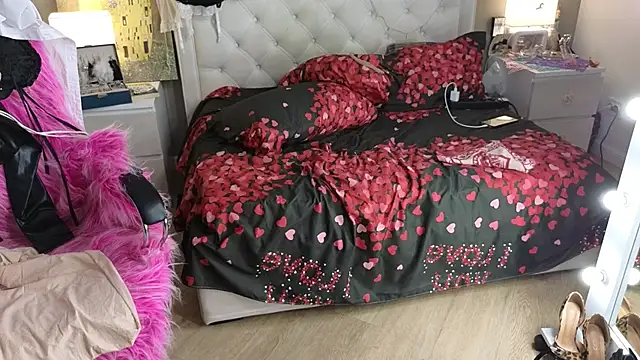 RoxalanaStar Adlı Modelin Canlı XXX Sohbeti