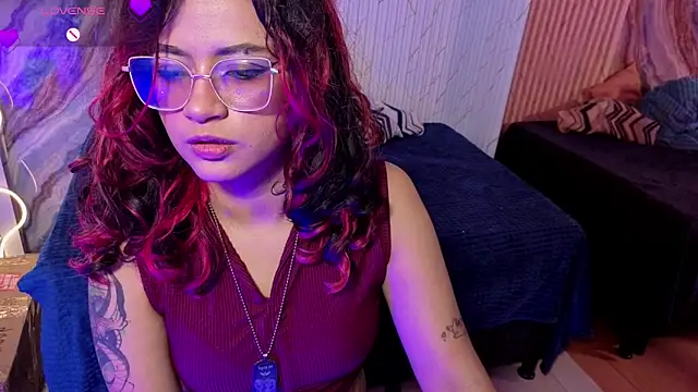 kristen_tay Adlı Modelin Canlı XXX Sohbeti