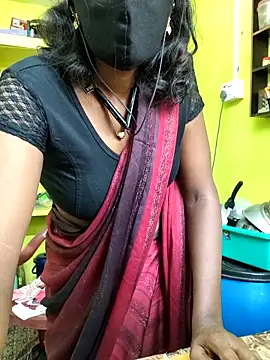 Honey_rosetamil's Live XXX Chat