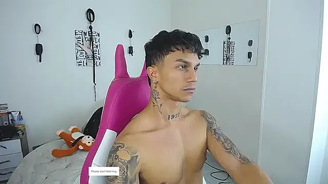 Leonard_Price Pertunjukan Webcam