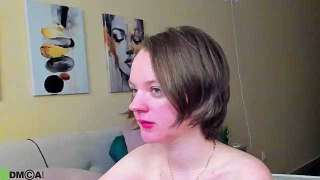 Olivia_Riesz Show in webcam