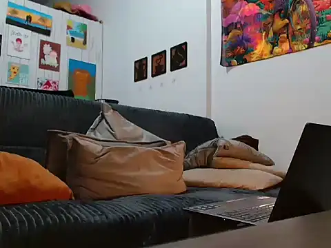 vlarkstone Show in webcam