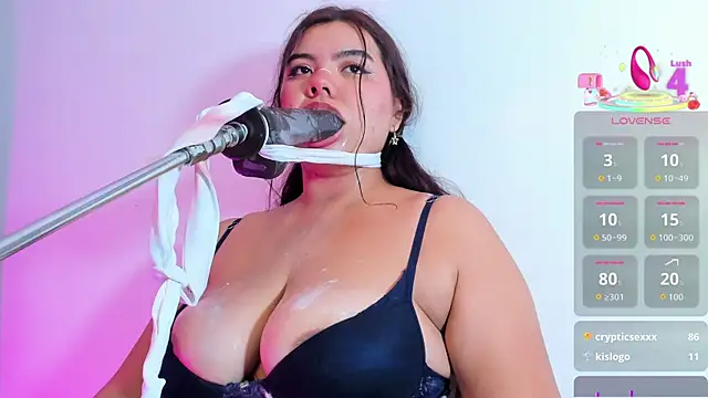 klhoe_boobs Pertunjukan Webcam