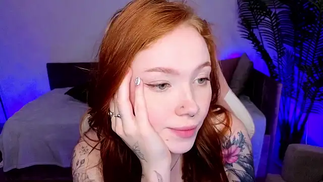 Maya_Light webcam show
