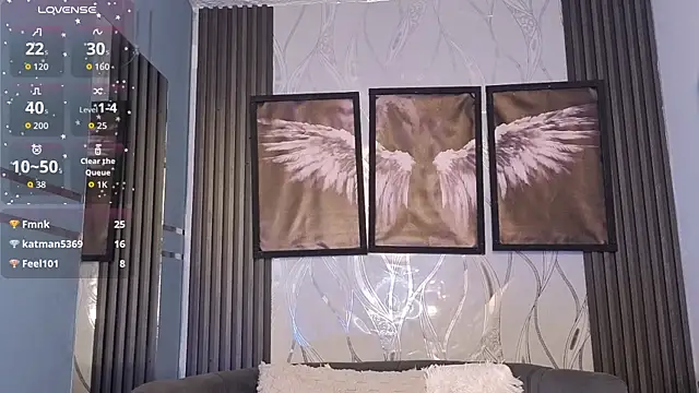 Angel-dragun: διαδικτυακό σόου στην κάμερα