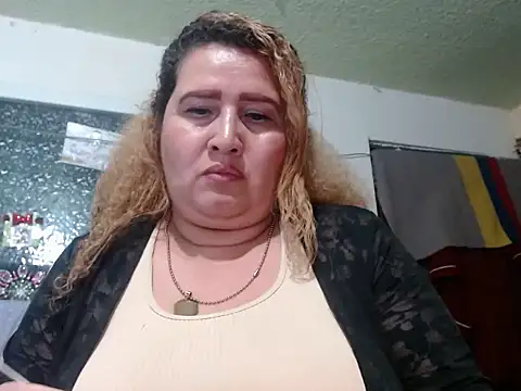 Perla1981--'s Webcam Show