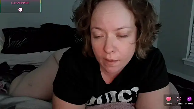 julimonroe's Webcam Show