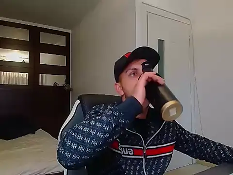 BryceReign Live XXX Chat