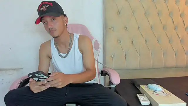 alpha_marcus Chat XXX live