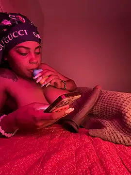 TheRealOshunQueen's Webcam Show