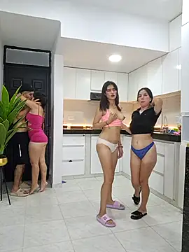 royalgirls_x Live XXX Chat