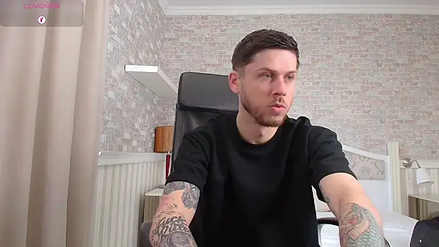 JonahShaw Webcam show