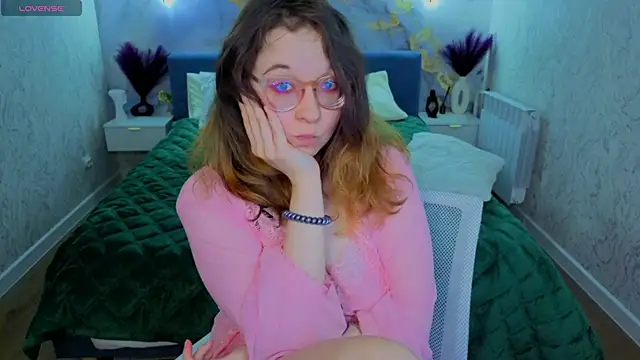 Aleks-caster's Live XXX Chat