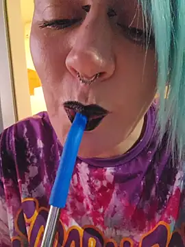 PinkTheHawk's Live XXX Chat