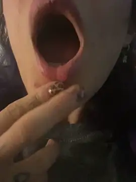 kendrafarq's Webcam Show