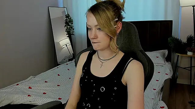 EvaHamilton 现场XXX聊天