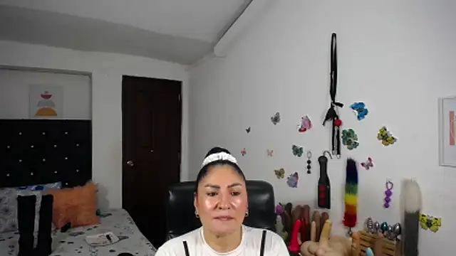 mature_bigboobs10 现场XXX聊天