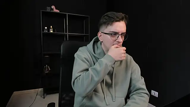 FelixStarkk 在線直播表演