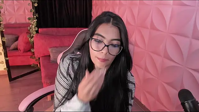 NattGomez's Live XXX Chat