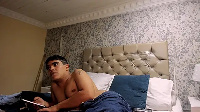 MikeHuddson Webcam Show