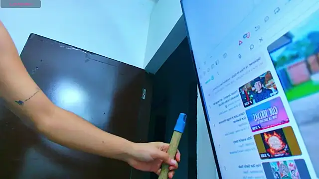 Živý XXX chat AlahiaEvanz