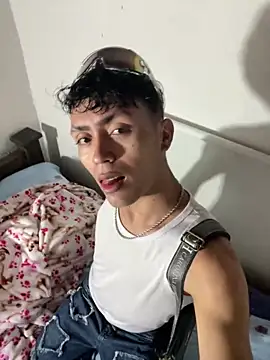AVENGER_BOYS2026's Live XXX Chat