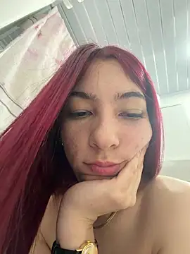 SarahLee__ – Naživo XXX chat