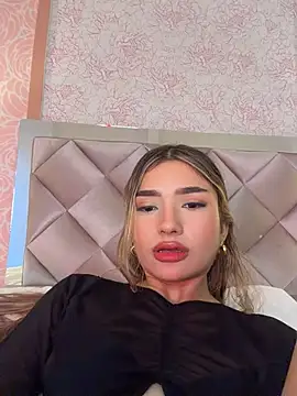 Arianavillada's Webcam Show