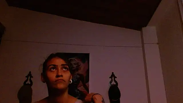 Crystal_Star_ live XXX chat