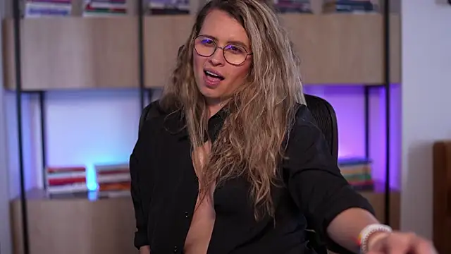 Chatroom XXX en direct de BrandyWhite