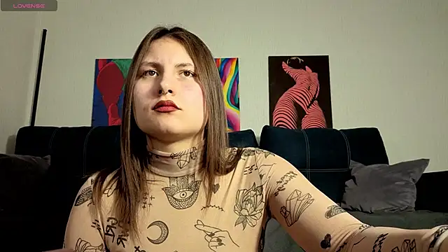 TrixiBell Live XXX-chat