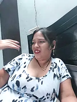 Poojabhabi101: απευθείας συνομιλία ΧΧΧ
