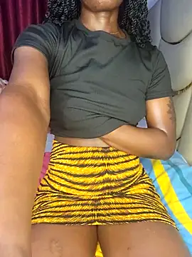 NicRaisaa live XXX chat