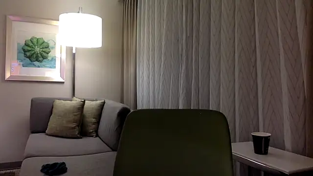 Natural_DDD's Live XXX Chat