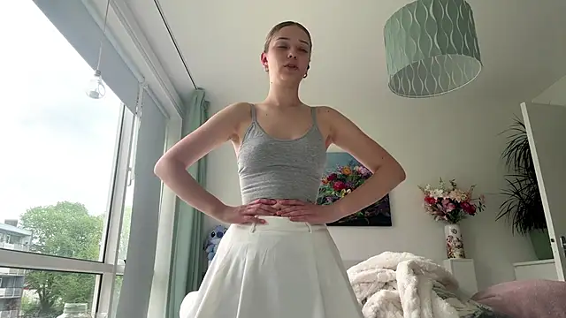 SourMidday Live XXX-chat