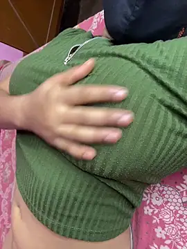 Chat +18 de Hot-AngoriBhabhi ao vivo