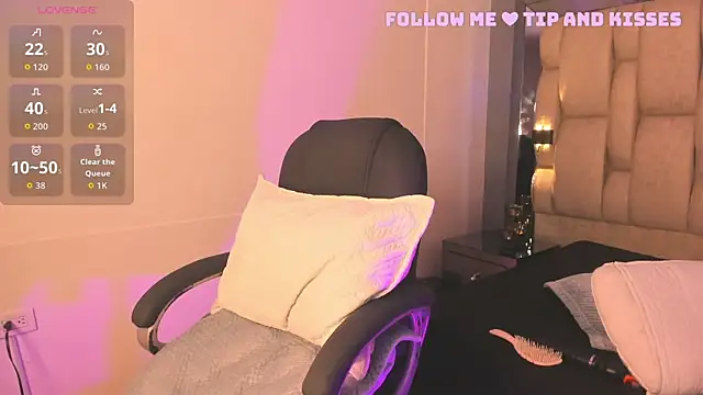 CurlyChanel Webcamshow