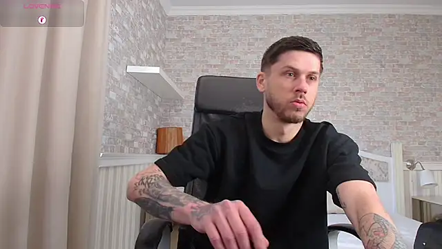 JonahShaw – Naživo XXX chat