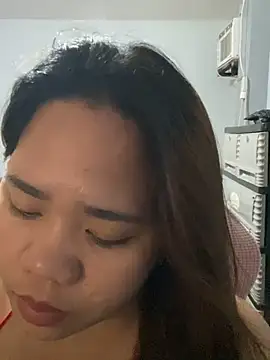 _UrSingleMamiBella_'s Live XXX Chat