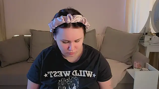 Alisia_Mars élő XXX-chatje