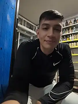 OliverWest04 Live XXX-chat
