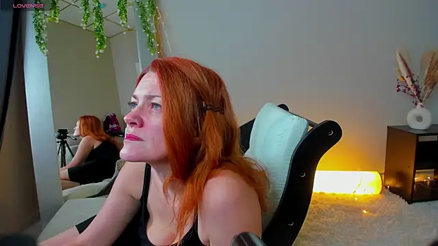Czat XXX na żywo – Julia_Suny