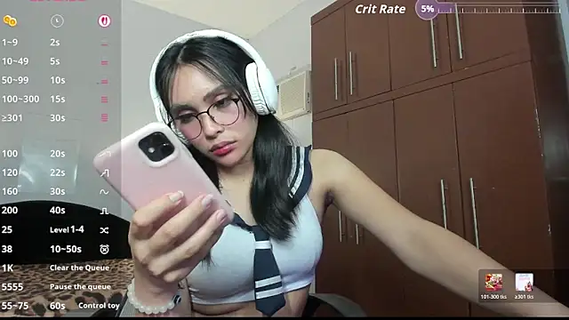 JennifersBaddie's Live XXX Chat