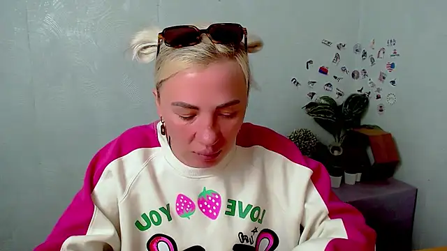 EmmaCat_ Live XXX-Chat
