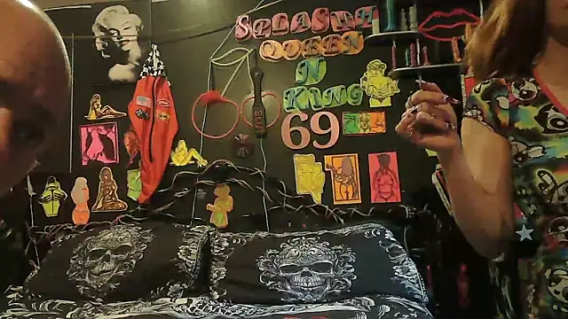 Splash_Queen420 现场XXX聊天