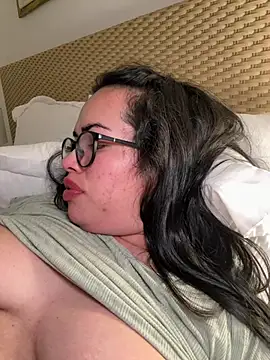 Czat XXX na żywo – andra_rose